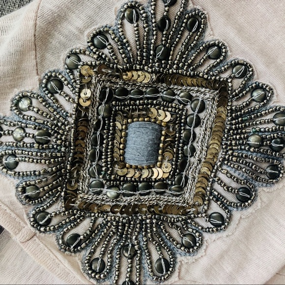 💘 ANTHROPOLOGIE DELTA EMBELLISHMENT SHOULDER - Picture 4 of 5